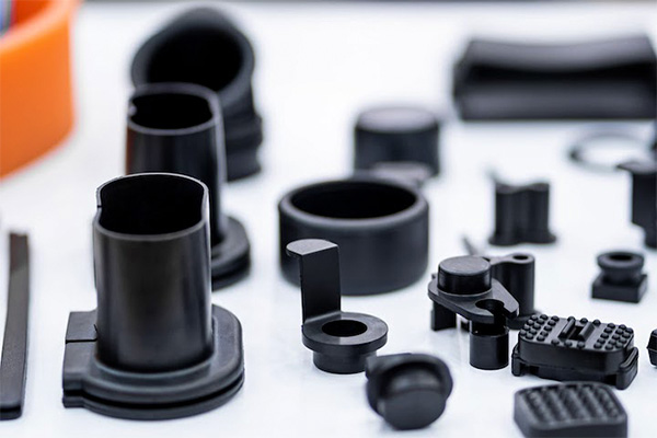 Low Volume Injection Moulding for Flexible Parts Manufacturing